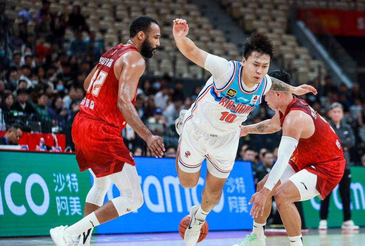 关于今晨突围战来临，夏洛特黄蜂围绕CBA季后赛绝杀压哨，目标明确，赛程密集仍需轮换的信息开云体育APP下载